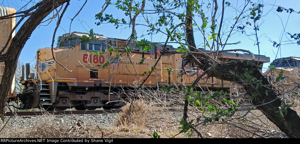 UP 8180